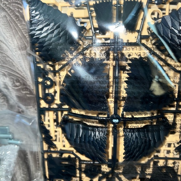 Thames & Kosmos
My Robotic Pet Tumbling Hedgehog - Picture 3 of 7